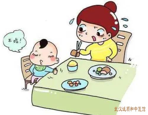 武汉李家发老中医：小儿厌食症吃一点就饱胃胀满大便不成形睡觉不安稳怎么调理好？