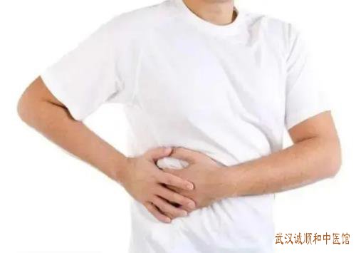 武汉知名老中医向贤德：慢性胆囊炎右胁疼痛伴腰酸痛痛得呻吟中医用什么方法能止痛？