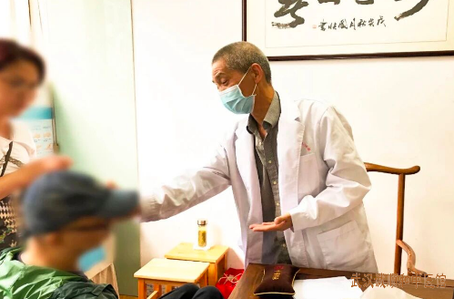 武汉有位“扫地僧”，简单方子治“怪病”！结石、结节、痛风、肿瘤……祸根竟然是它！